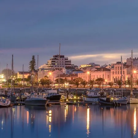 Pajaro فيغيورا دا فوز